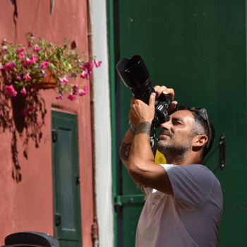 fotografo in barca a vela